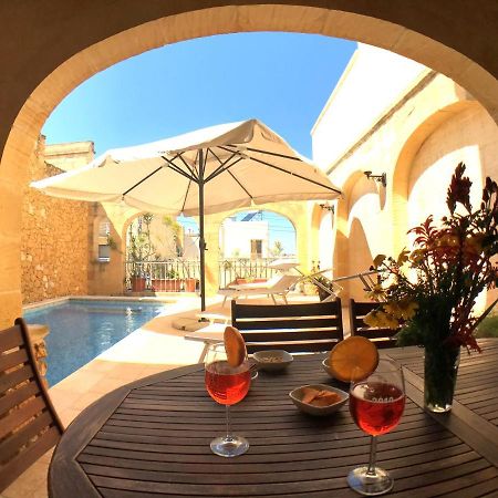 Ad Hoc B&B Il-Pergla Exteriér fotografie
