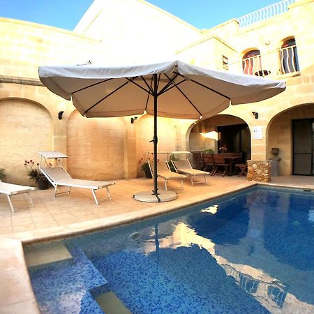 Ad Hoc B&B Il-Pergla Exteriér fotografie