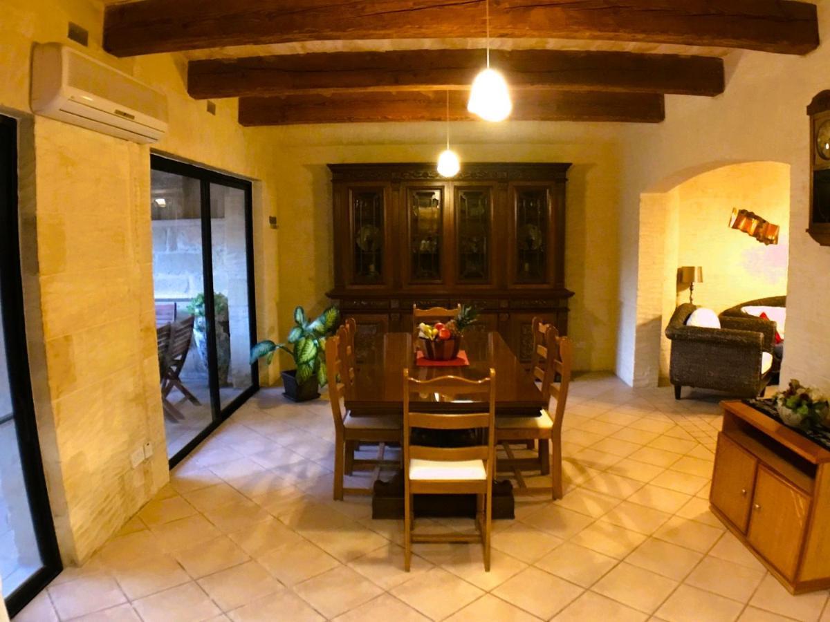Ad Hoc B&B Il-Pergla Exteriér fotografie