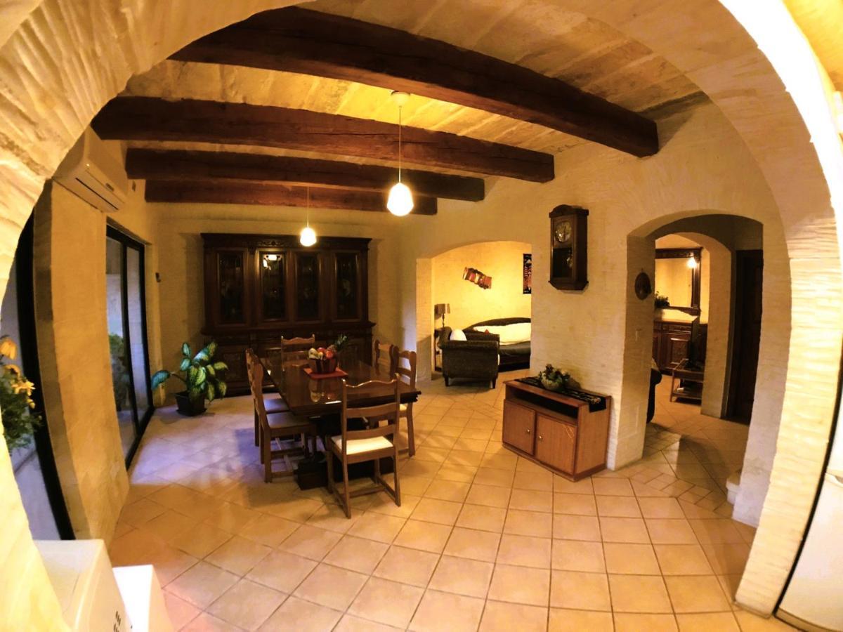 Ad Hoc B&B Il-Pergla Exteriér fotografie