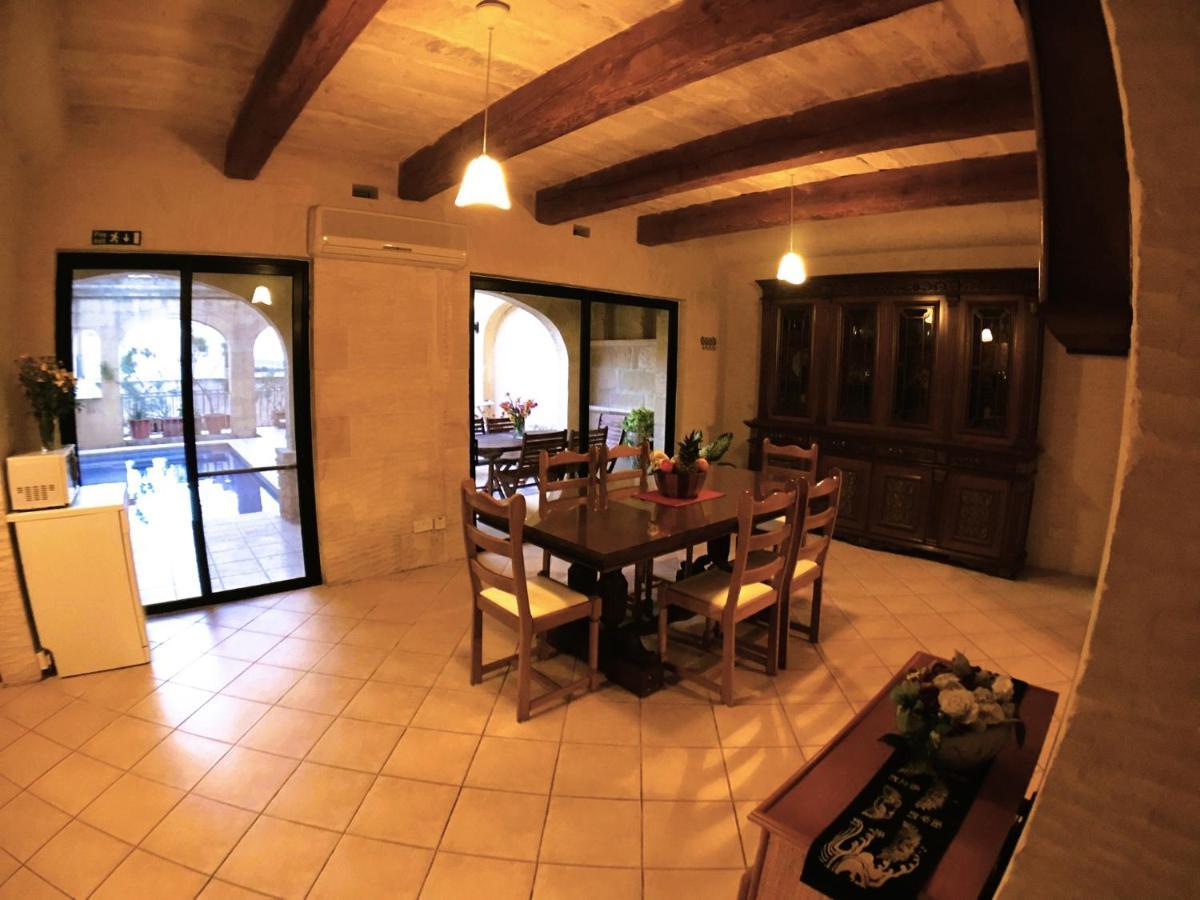 Ad Hoc B&B Il-Pergla Exteriér fotografie