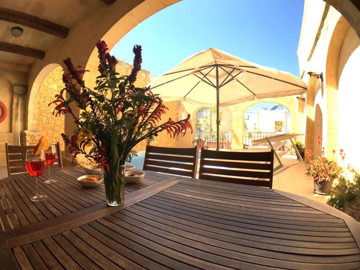 Ad Hoc B&B Il-Pergla Exteriér fotografie