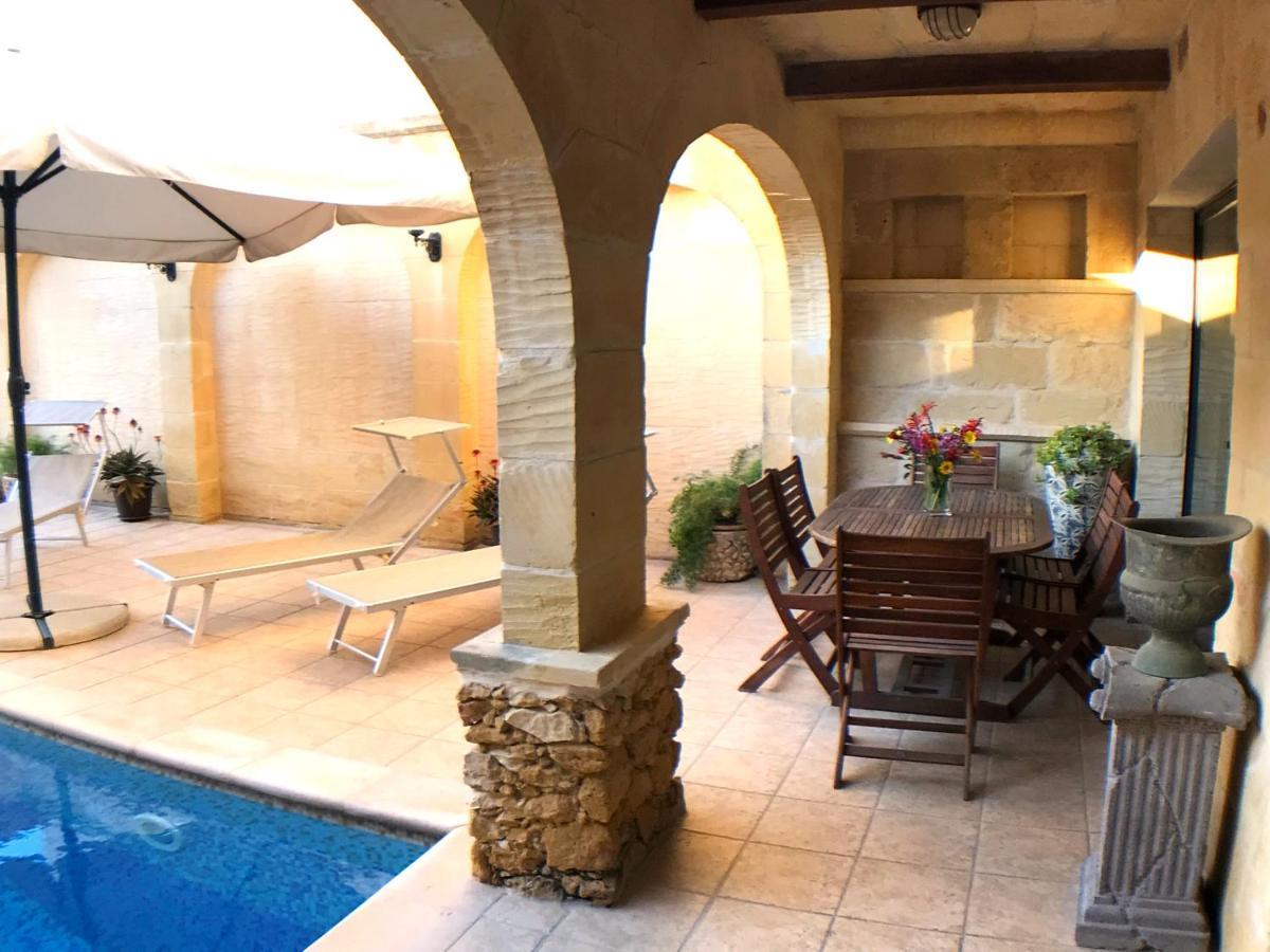 Ad Hoc B&B Il-Pergla Exteriér fotografie